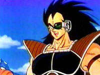 Raditz presumiendo em frente a Piccolo