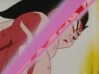 El disco de Freezer a punto de alcanzar a Son Goku