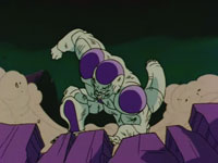 Freezer cae al suelo ante un potente golpe de Son Goku